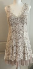 Betsy & Adam Women’s Dress Vintage Inspired Cream Lace Over Pink Tulle V Neck 12