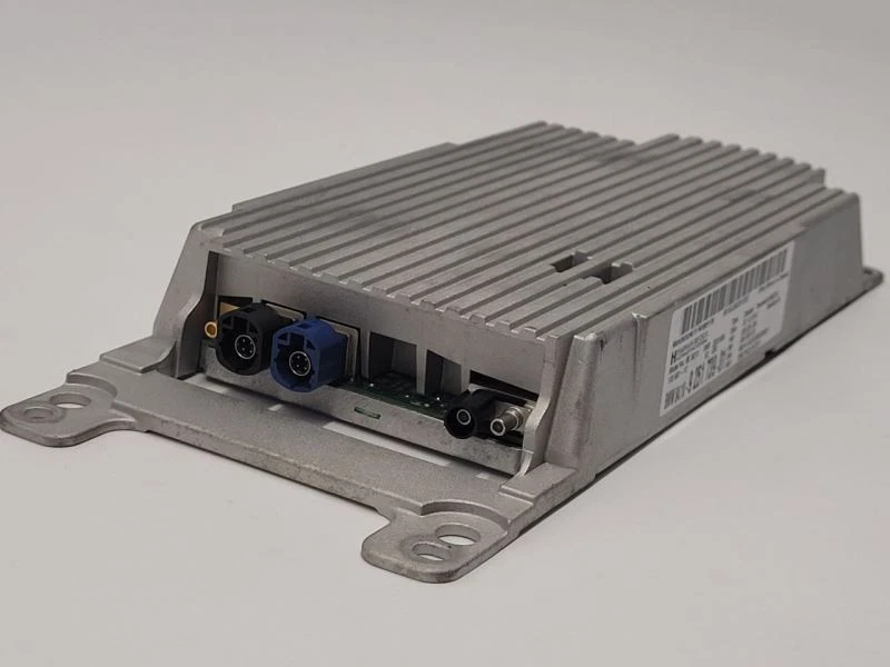 2011 11 BMW 750li 750i Telematics Communication Module 11-12 - Image 4 of 4