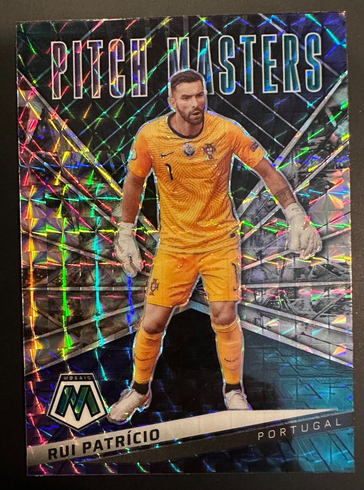 2021-22 Panini Mosaic Road To FIFA World Cup Pitch Masters Mosaic - Pick A Card