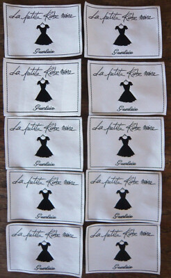 SET 10 NEUE STOFFETIKETTEN DAS KLEINE SCHWARZE KLEID VON GUERLAIN KURZARM