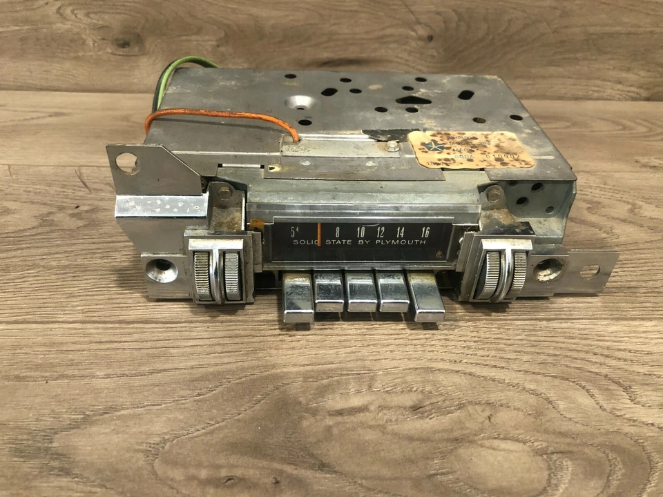 PLYMOUTH BELVEDERE 1966-1967 ESTADO SÓLIDO POR PLYMOUTH RADIO AM ESTÉREO OEM Foto 4 de 4