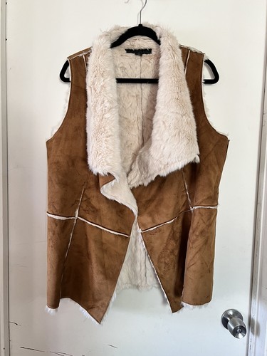 Tinsel Womens Faux Fur/Leather Vest 