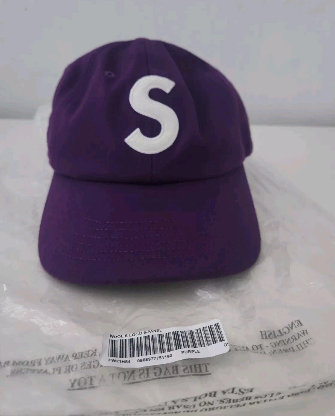 Casquette 6 panneaux FW21 Supreme Loro Piana laine logo S chapeau violet tissu italien 