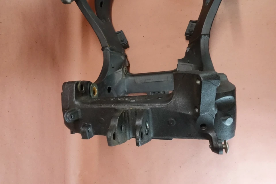 2003-2005 年 YAMAHA YZF R6 YZFR6 2006-2009 R6S 主框架底盘(WA 销售单) — 第 3/4 张图片