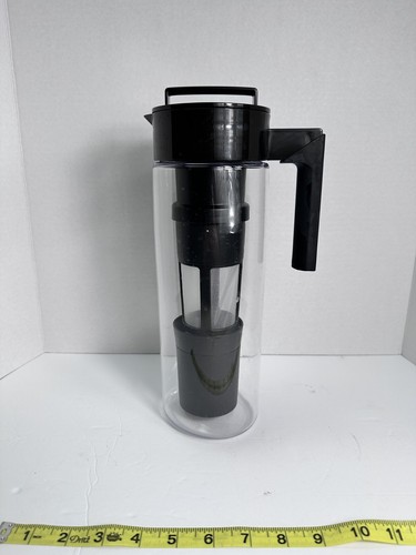 EUC Starbucks Teavana Iced Tea Infusion Pitcher Carafe, 66 Ounces 2 Quarts Black - Picture 2 of 3