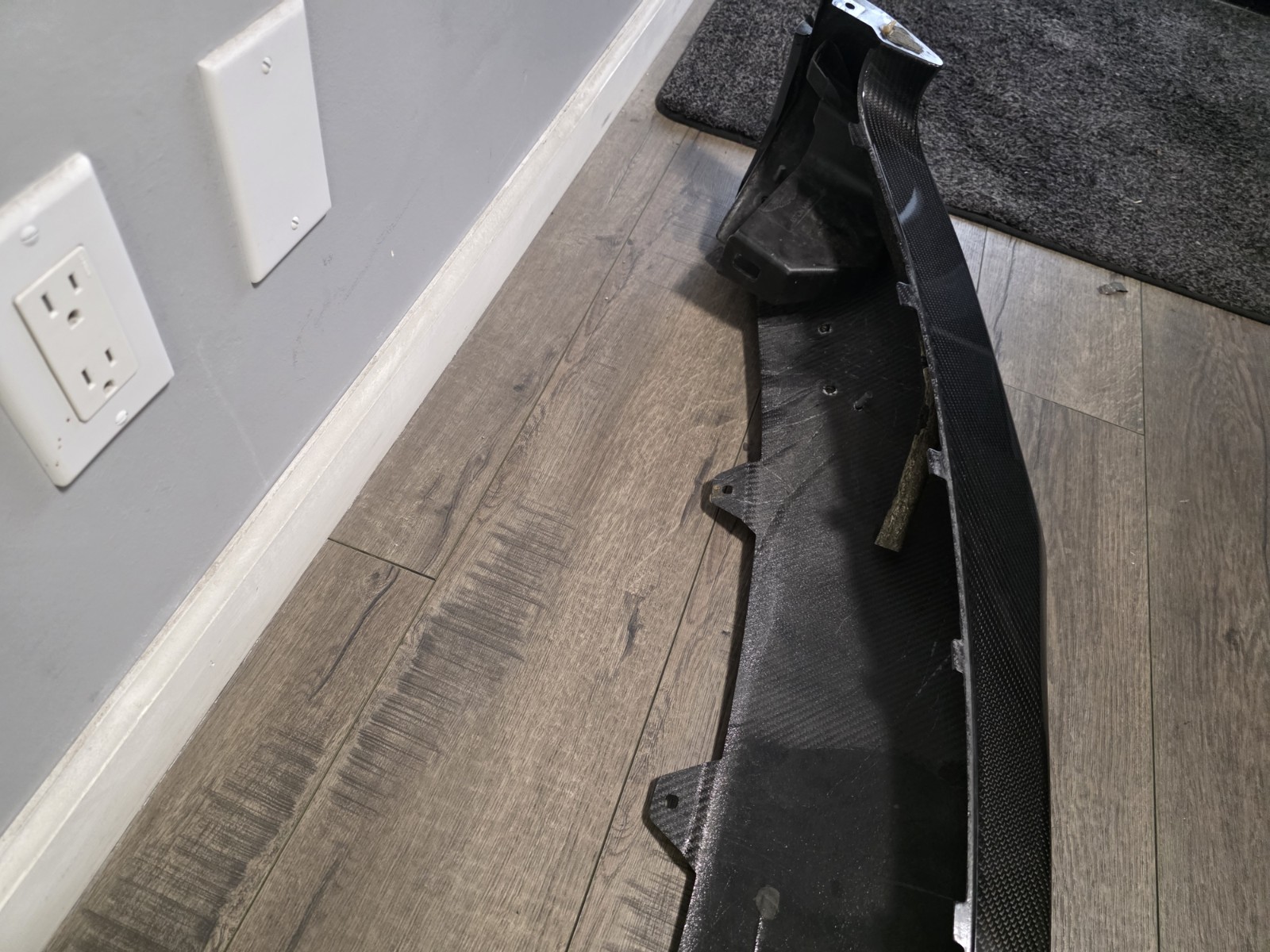 ASTON MARTIN DBX 707 DBX707 FRONT BUMPER SPLITTER CARBON FIBER OEM py83-218b45