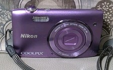 WORKING Nikon COOLPIX S3500 Digital Camera 20.0MP 7x Optical Purple