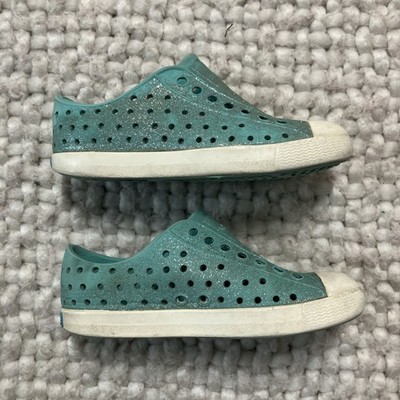 Native Jefferson Shoes Kids Size C9 Blue Sparkle EVA Slip On Water Sneakers