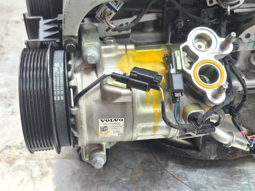 VOLVO XC40 MK2 COMPLETE ENGINE 2.0 PETROL HYBRID EURO 6 B420T5 197 BHP 2024 - Picture 15 of 21