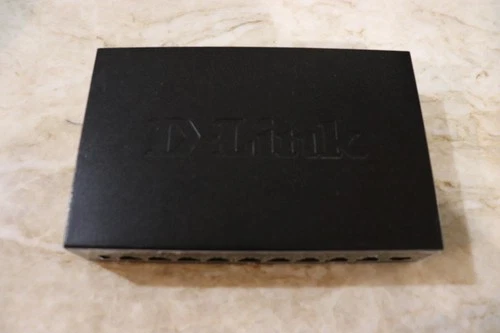 D-Link DSR-250 8 Port Gigabit VPN Router no Power Source