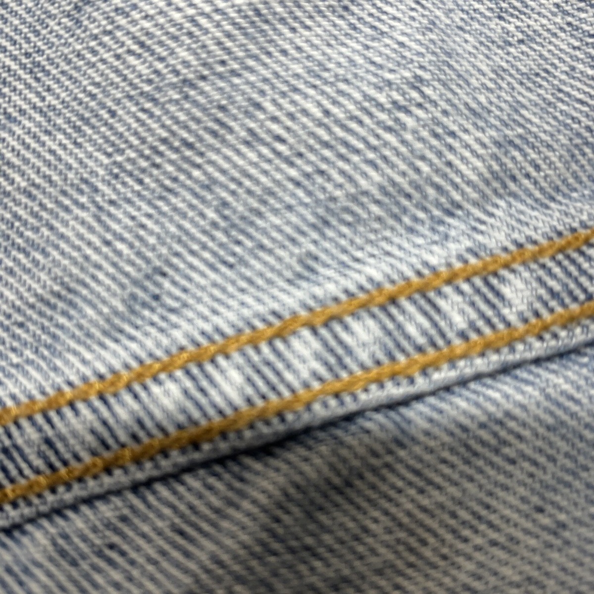 Vintage Levis 560 Loose Fit Tapered Leg Blue Jeans Men Size
