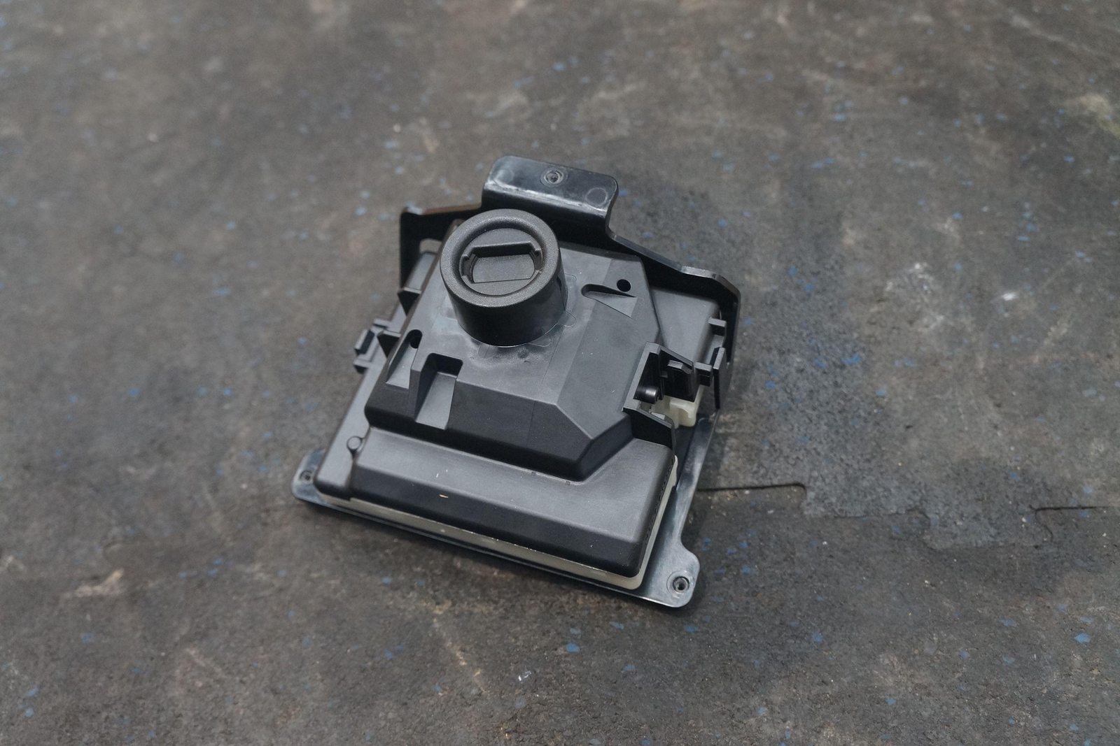 Ignition Switch Key Lock Module Unit 2229005413 OEM Aston Martin Vantage 2019