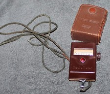 Vintage Walz Movie Meter Light Meter Preset M-1 With Case  Neck Strap
