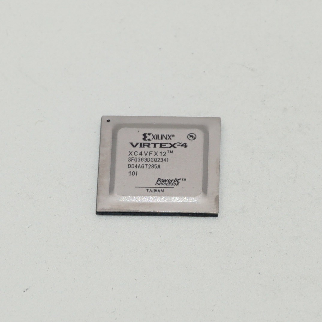 Xilinx XC4VFX12 XC4VFX VIRTEX-4 12312 CELLS 90NM 1.2V FPGA