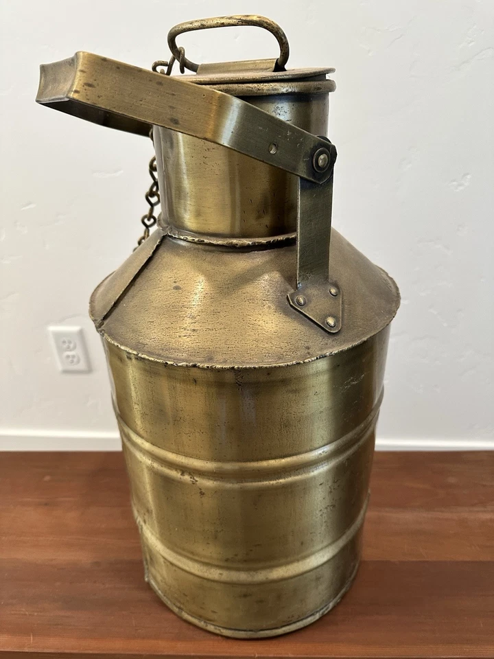 Lata de óleo vintage folheada a latão W. R. Ames 5 galões COM TAMPA - Imagem 2 de 4