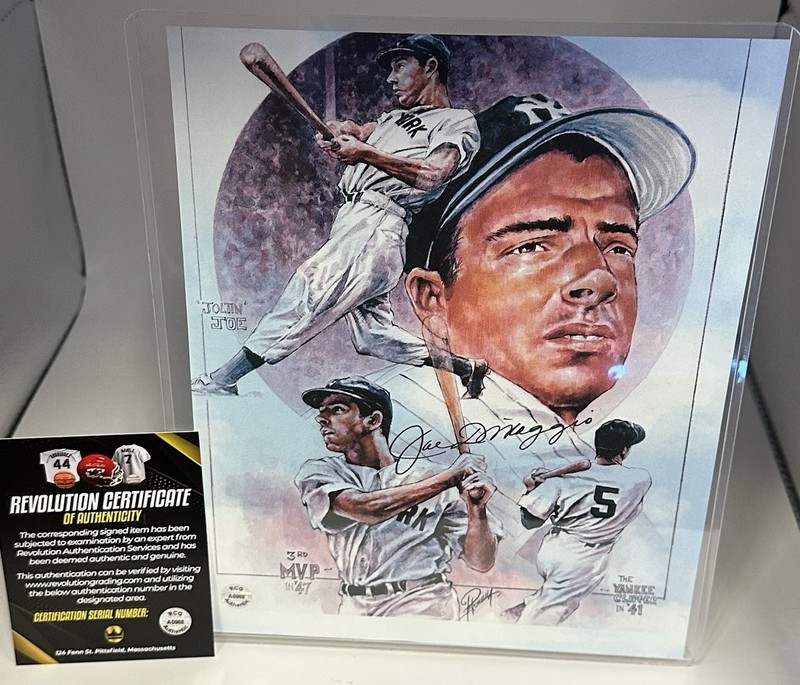 JOE DiMAGGIO Signed 8 X 10 Photo - NEW YORK YANKEES - Certified - Nice!