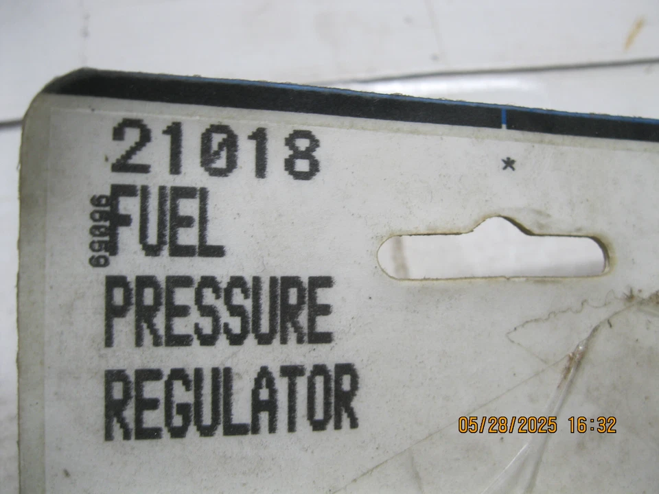 Tomco 21018 - Fuel Injection Pressure Regulator (packaging rough) Foto 4 de 4