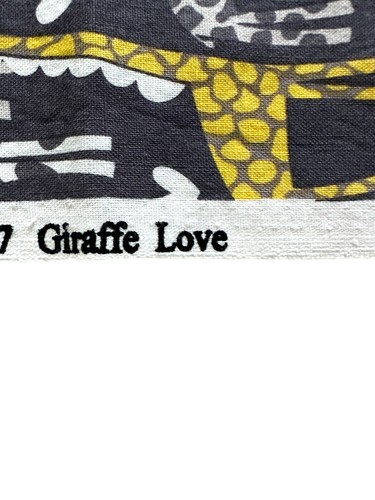 Giraffa Love Tessuto Giungla Grigio Giallo Animali Cuori Bambini Novità 1+Yd x 39"W - Foto 6 di 11