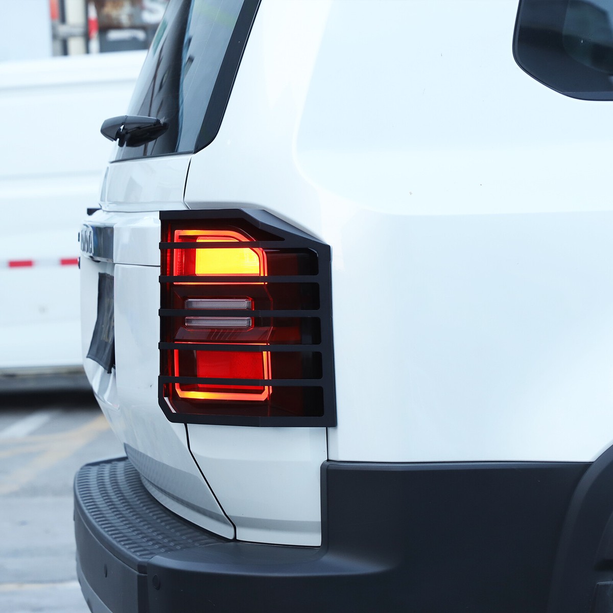 Rear Tail Light Guards Frame Protectors Black For Toyota Land