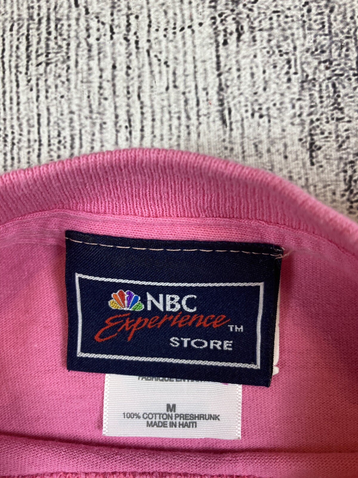 Vintage Embroidered Friends TV Show Shirt Pink Adult … - Gem