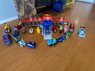 paw patrol toy set including Paw Patrol Truck Stop, 19 characters and vehicles