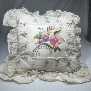 Candamar Candlewicking Embroidery Pillow - 14" vtg 1990s Floral Flowers Lace