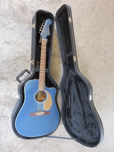 MINT Fender California Series Redondo Amplified Acoustic W/ OHSC and Strap XLNT!