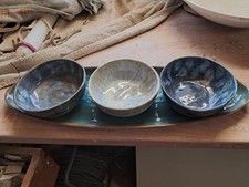 Ovale Schale mit 3 kleinen Schälchen Handgetöpfert