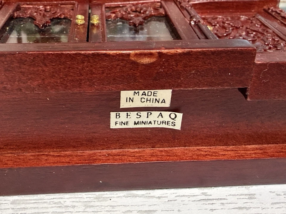 Mueble miniatura vintage Bespaq escala 1:12 casa de muñecas gabinete unidad de servidor nuevo en caja Foto 4 de 4