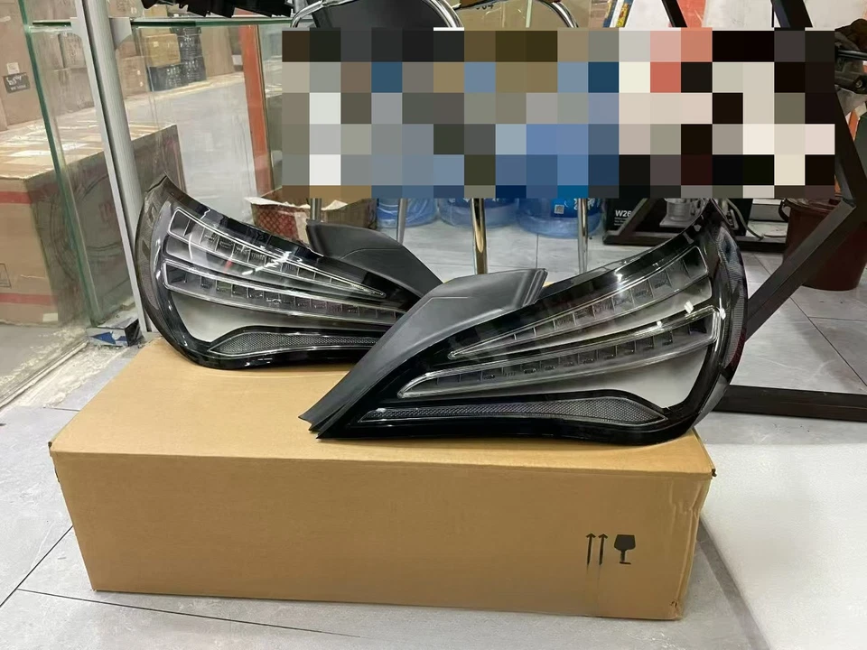 Conjunto de luces traseras LED de giro ahumadas para Mercedes Benz CLA 2014-2019 Foto 2 de 4