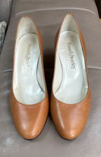 Russell & Bromley Tan Leather Court Shoes, kitten Heel UK Size 4  EU 37 