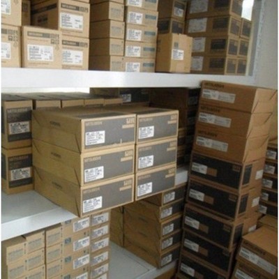 1PC NEW NEW IN BOX   MR-J3-70T-S023   #zn