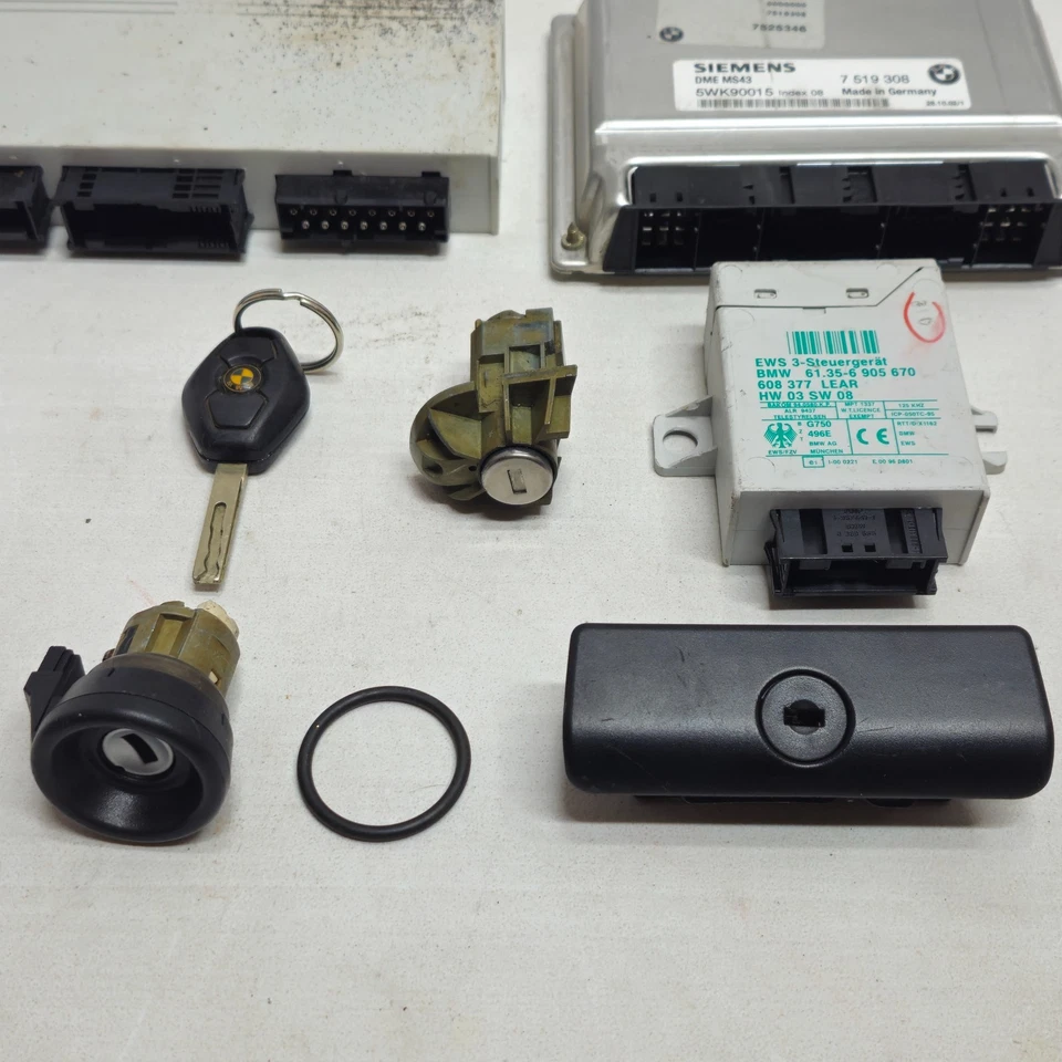 2003-2005 BMW E46 325I M56 M54 Engine Dme Module Ignition Lock Key Set EWS3 Used - Image 2 of 4