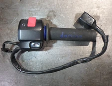 KAWASAKI NINJA 400 OEM RIGHT SWITCH HOUSING P/N 46091-0479