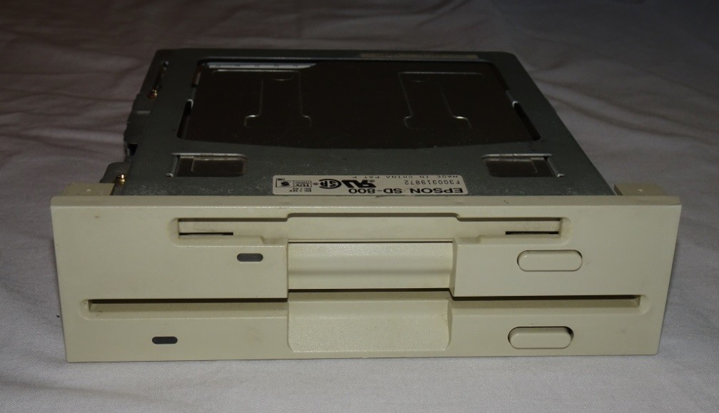 Epson SD-800 3.5" and 5.25" Combo Floppy Drive with Ribbon Cable – Untested