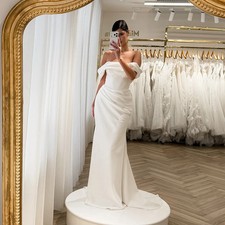 Simple Mermaid Wedding Dresses Off The Shoulder Sleeveless White Wedding Gown