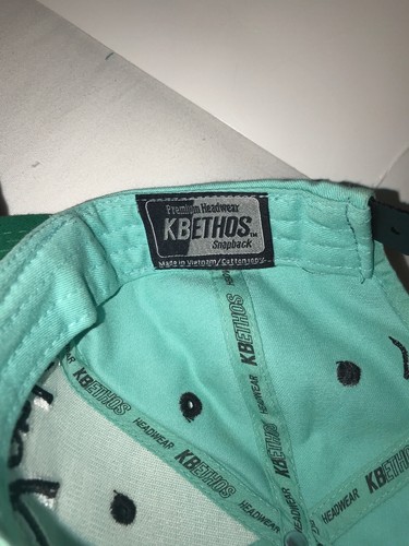 Kbethos New York Mütze Kappe türkis Druckknopflasche schwarze Krempe türkis - Bild 7 von 9