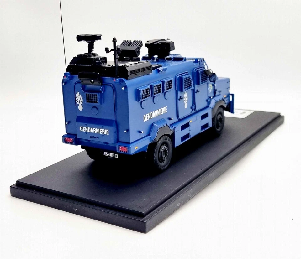 Miniatura Veicolo Intervento Multiuso Centauro Gendarmerie 2024 1/48 - Immagine 2 di 4