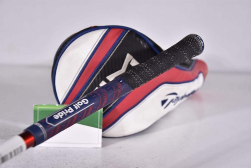 Taylormade SIM Max USA Driver / 10.5 Degree / Regular Flex Fujikura Ventus Red 5 - Picture 8 of 9