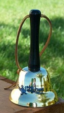 GC - Songbird Essentials - Chow Time Birdie Bell