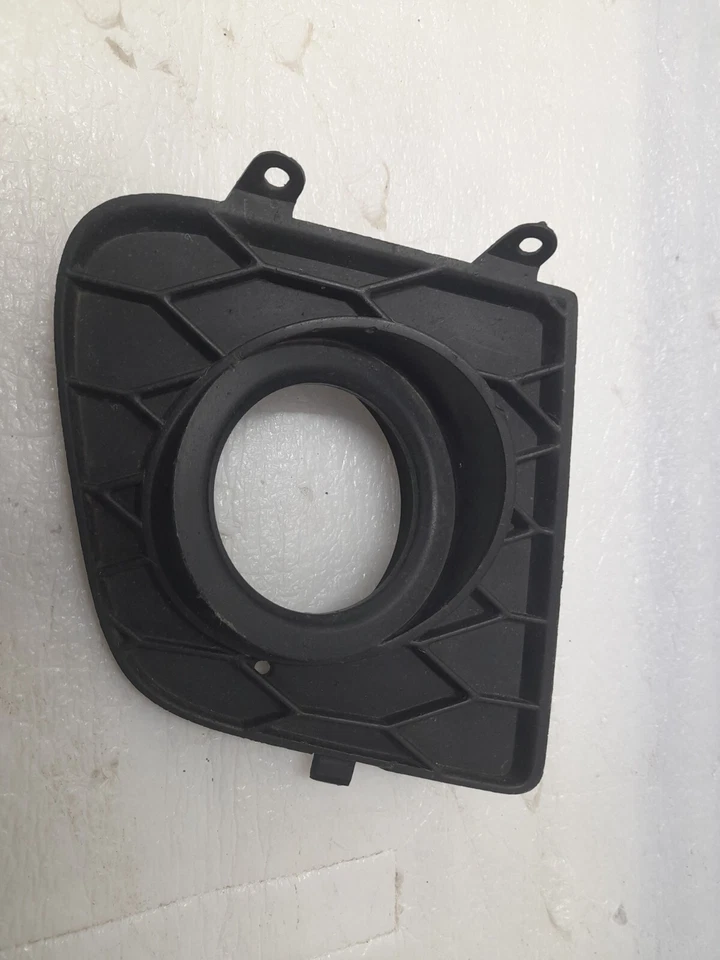 Vauxhall Zafira A Front Bumper Right Fog Light Grill 1999-2005 09270084 Genuine - Image 2 of 4