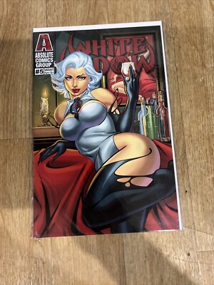 White Widow #5 - Ale Garza Red Foil Variant Comic