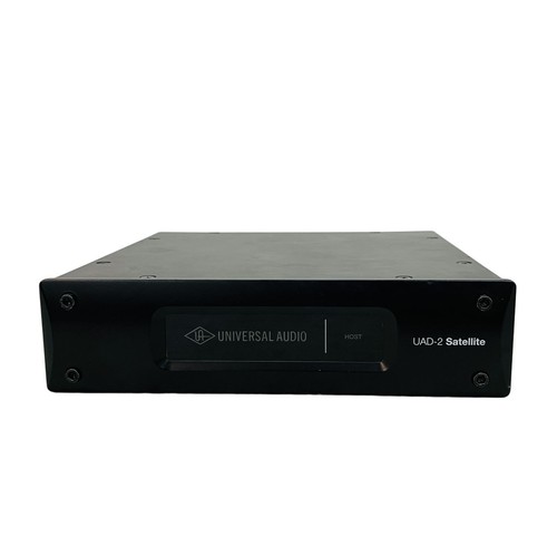Universal Audio UAD-2 Satellite Quad Core Thunderbolt 3 DSP Accelerator Working