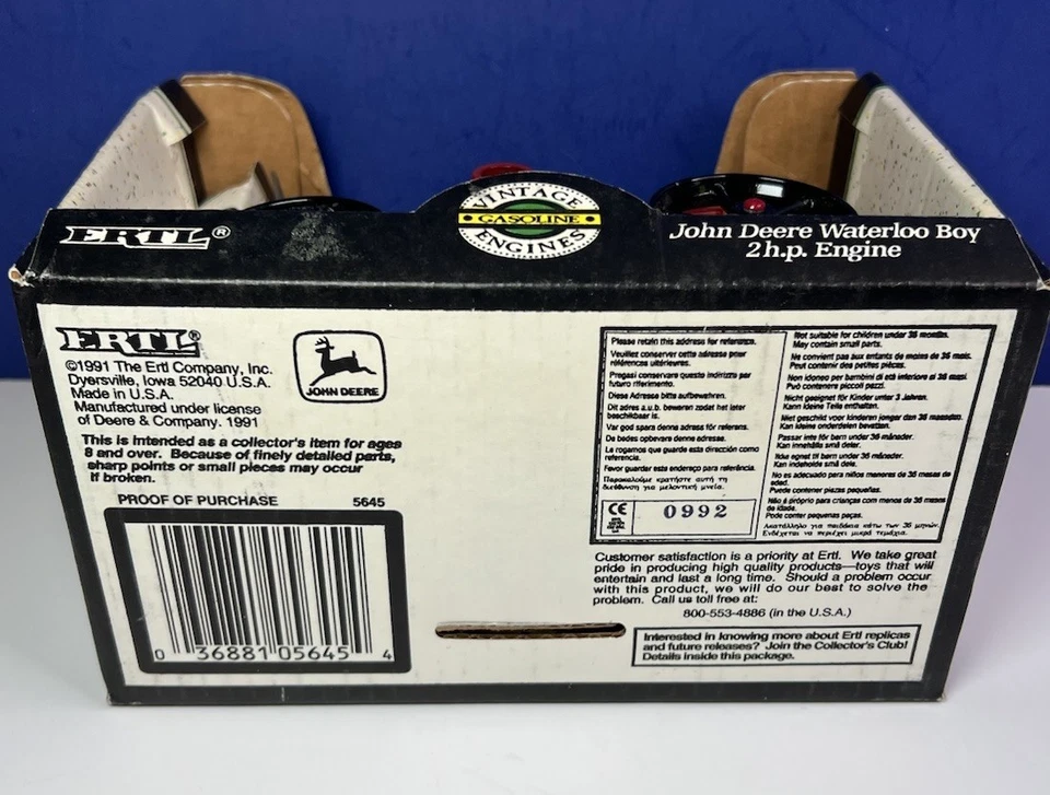 Ertl 1/8  John Deere Toy Waterloo Boy 2 h.p. Vintage Gas Engine Model 5645 - Image 3 of 4