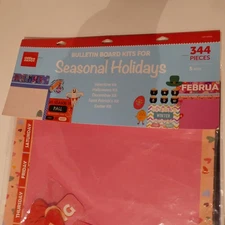 Office Depot Brand 344-Piece Bulletin Board Kit, Seasonal Holidays