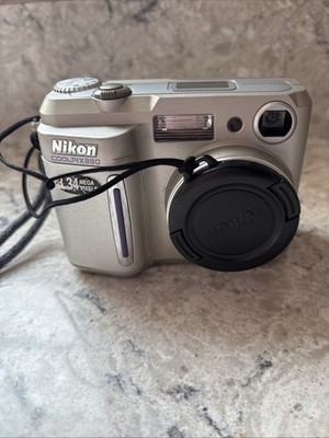 Nikon Coolpix E 880