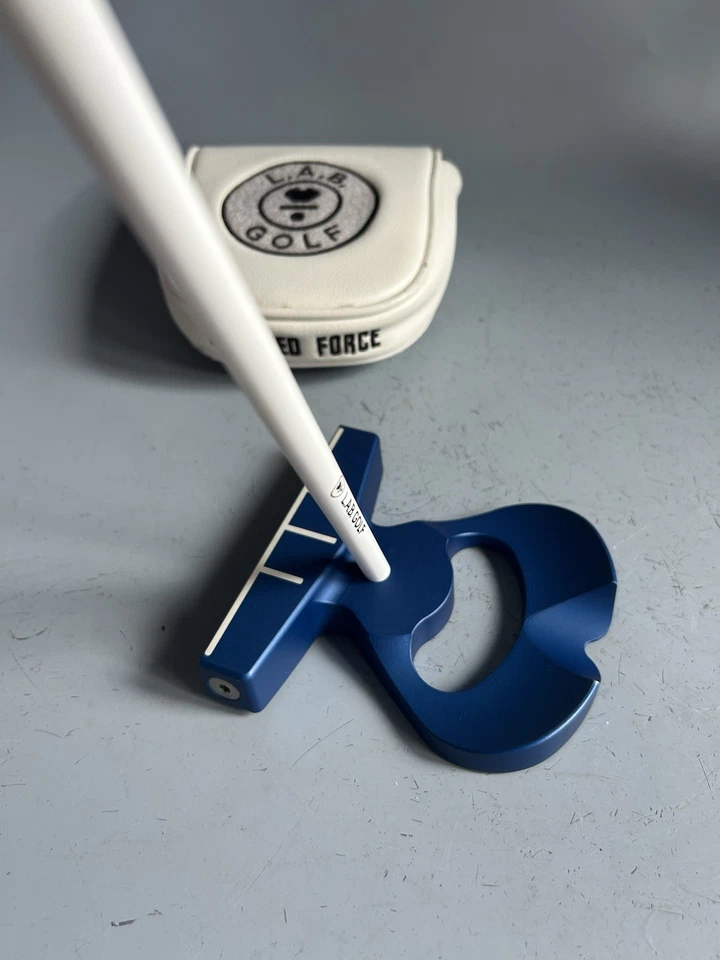 L.A.B Golf Df2.1 Putter / Accra White Shaft / 32 Inch - Image 4 of 4