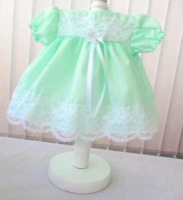  Puppenkleidung grün kleine Risse oder Größe 14'' 15'' 16'' Puppenkleid Höschen Schleife