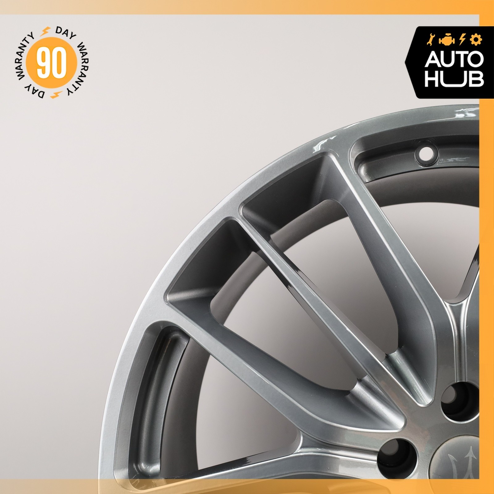 Maserati Ghibli S Q4 M157 10.5 x 21 21" Rear Wheel Rim 670011859 OEM