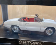 AUTOart Alfa Romeo 1600 Duetto White